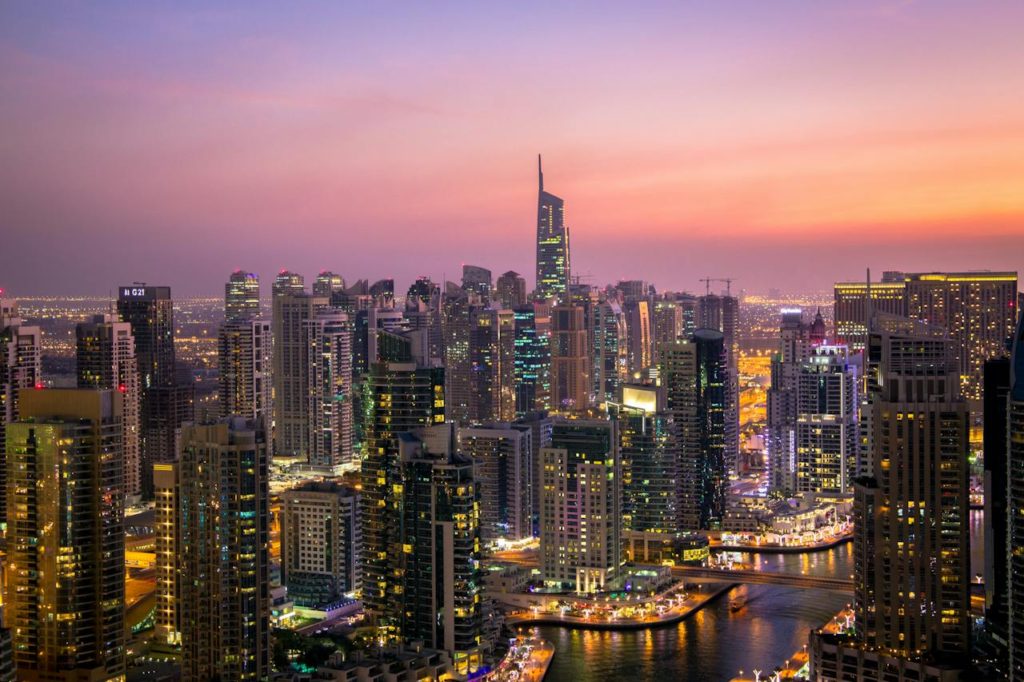 DUBAI RRC CRS REAL ESTATE pexels-aleksandar-pasaric-325193